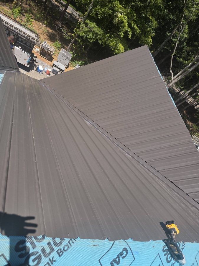 Thompson Remodeling L.L.C roofing work